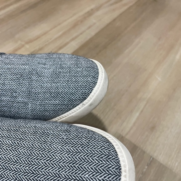 Clae  ellington sneakers good condition size 9.5 - Picture 5 of 11